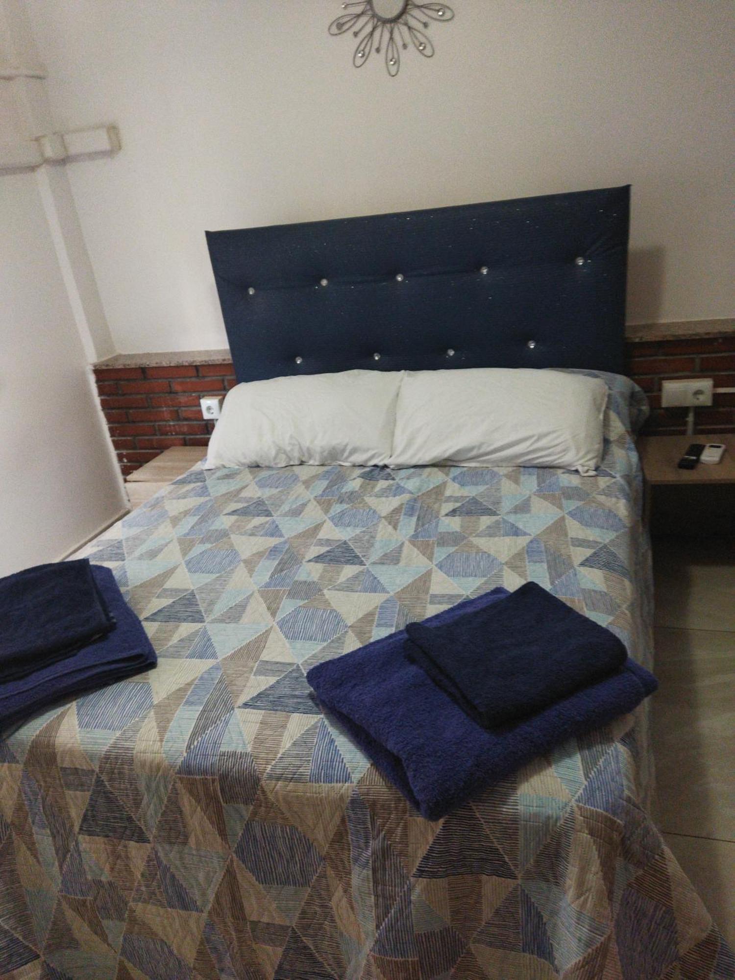 Pension La Lambra Azul Alicante Cameră foto